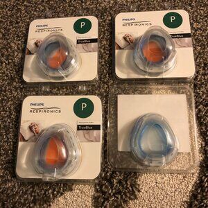 (4) Resperonics Philips trueblue nasal cushion and flap holds petite a7032
